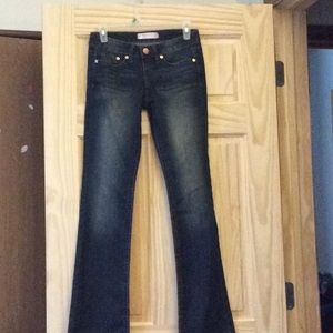 No boundaries dark denim jeans SZ 5. Anything $10 and under, NO OFFER will be ma